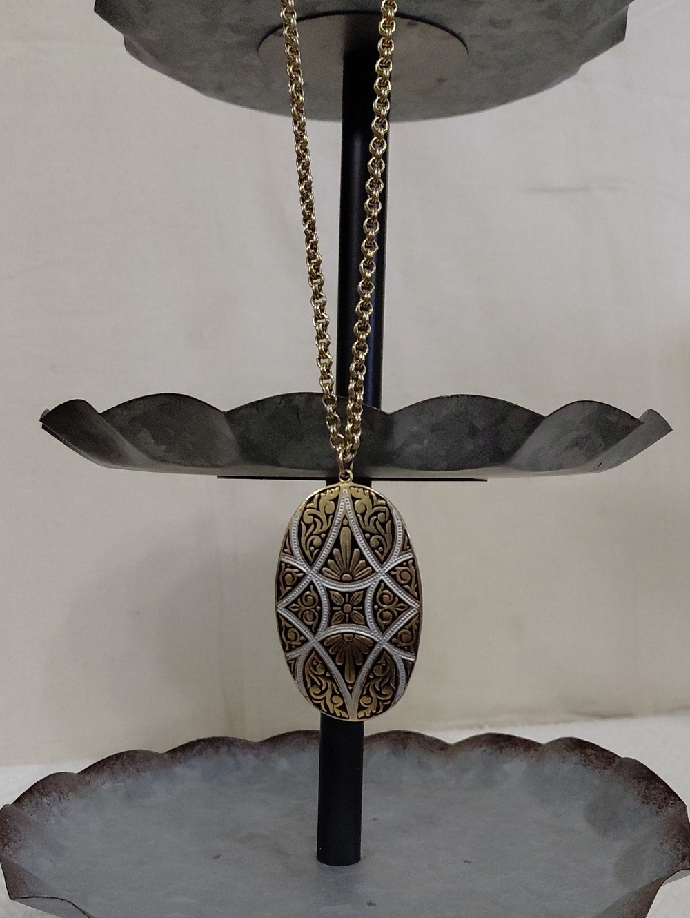 Gold and White Ornate Oval Pendant Necklace